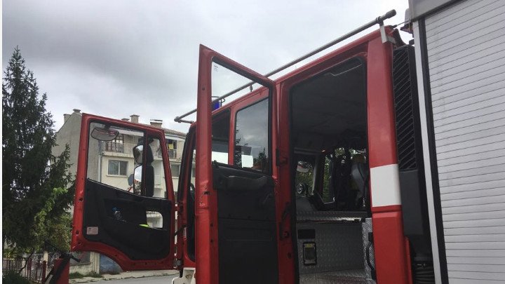Полицията в Пловдив разследва причините за пожар, при който загина