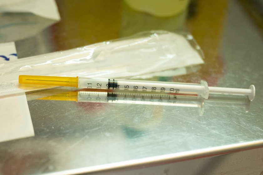 байонтех създаде ваксина омикрон 100 дни