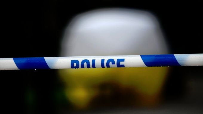 един богатите британци убит нападение нож дома