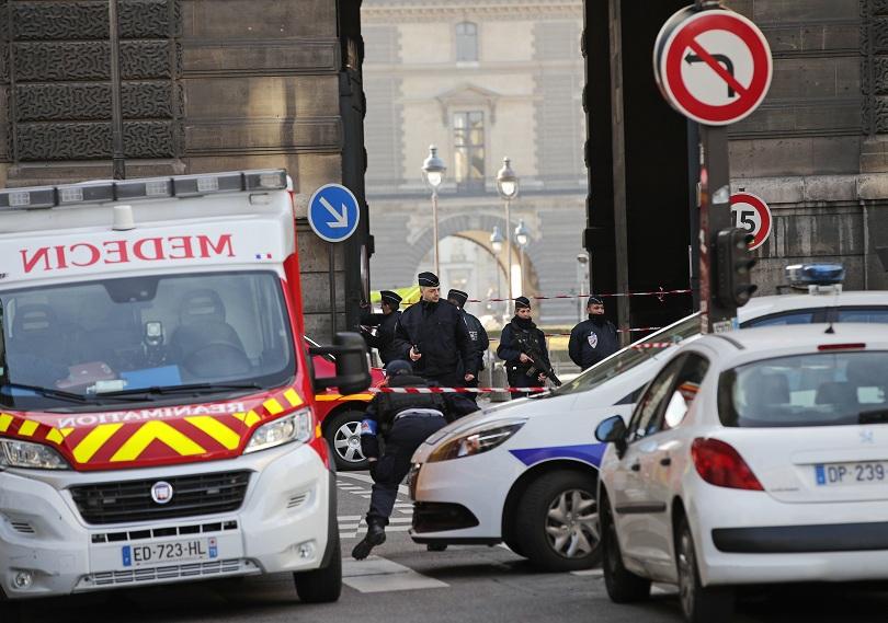 премиерът франция определи нападението лувъра терористичен акт