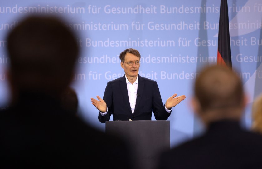 новият здравен министър германия иска задължителна ваксинация