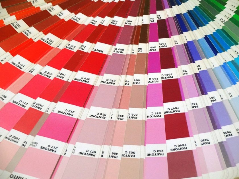 Експертите от американския Институт за цветовете „Пантон” (Pantone Color Institute)