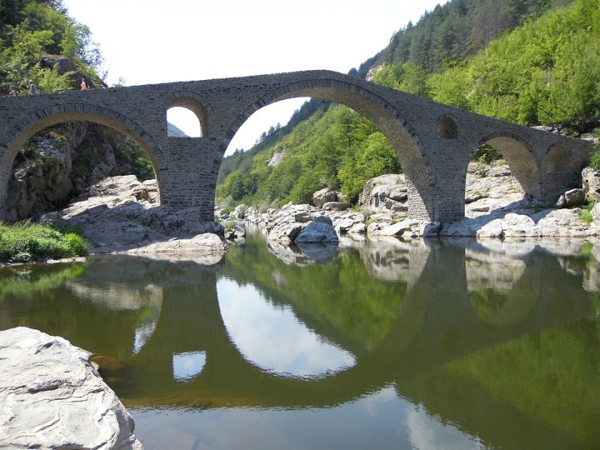 Дяволският мост оцеля отново - това доказват снимки, публикувани в