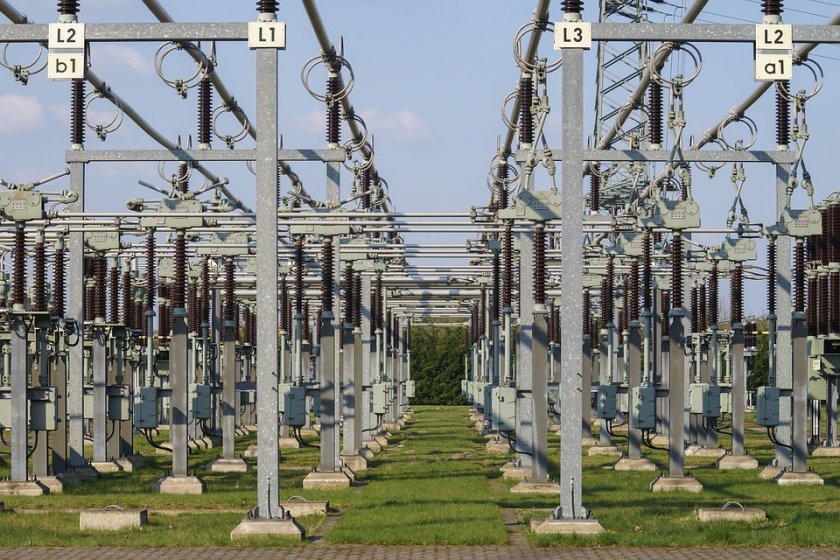 КНСБ призова да се отмени мораториума върху цените на тока и парното