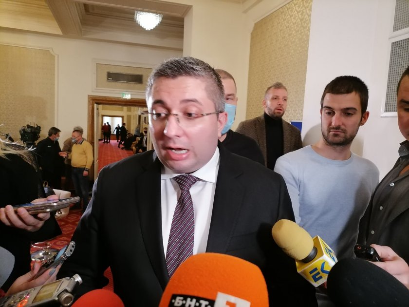 Нанков: Има банкови гаранция и застраховки по всички договори за строителството на магистралите