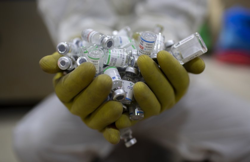 държави ваксинацията covid става задължителна