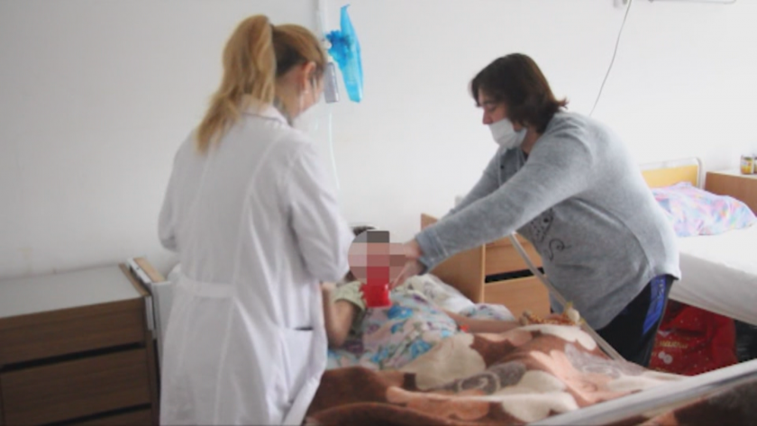 Лекари от болницата в Добрич спасиха живота на 12-годишно дете.