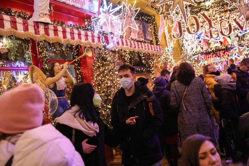 Пандемията от коронавирус обърка пътуванията за Коледните празници по цял