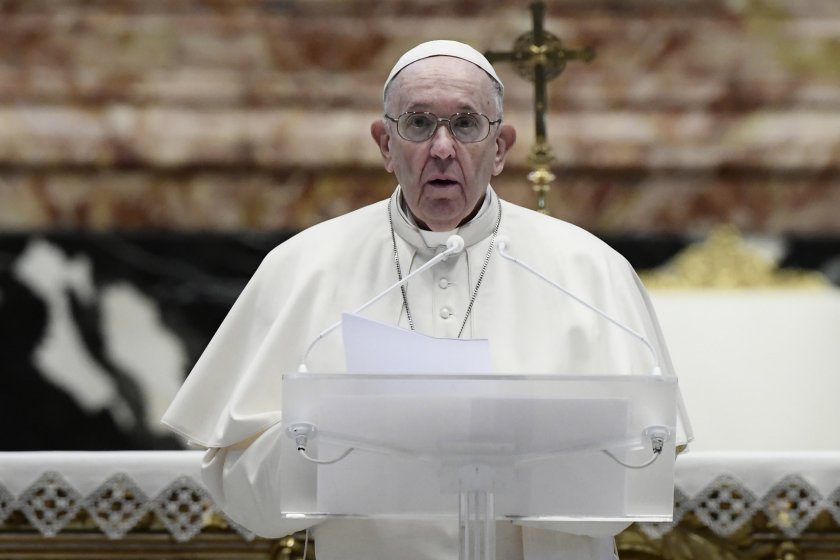 Папа Франциск отправи своето традиционно Рождественско послание Урби ет Орби