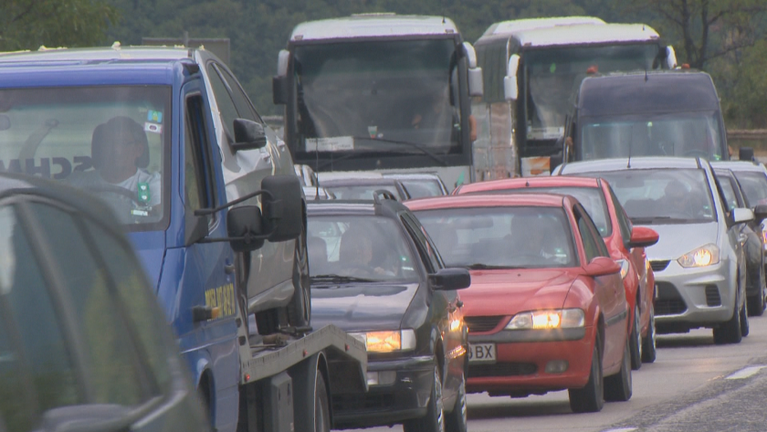 Днес и утре се очаква най-интензивният трафик за празниците.От МВР