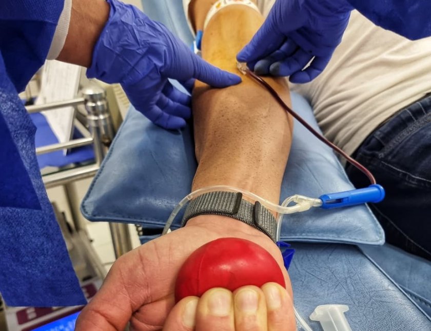 6000 души дарили безвъзмездно кръв вма последната година