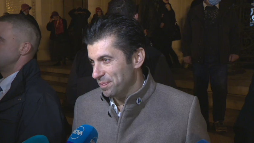 Премиерът Кирил Петков говори пред медии след като присъства на