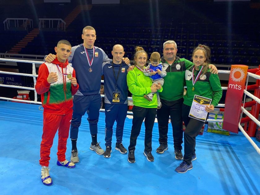 българия две титли две сребърни отличия боксовия турнир златна ръкавица