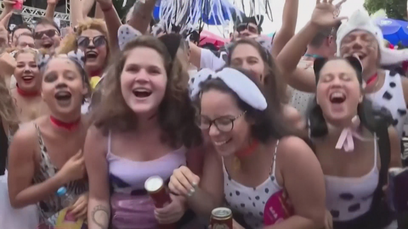 Рио де Жанейро отмени уличните паради и партита по време