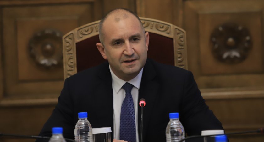 Президентът Румен Радев провежда среща с министър-председателя на Република Северна