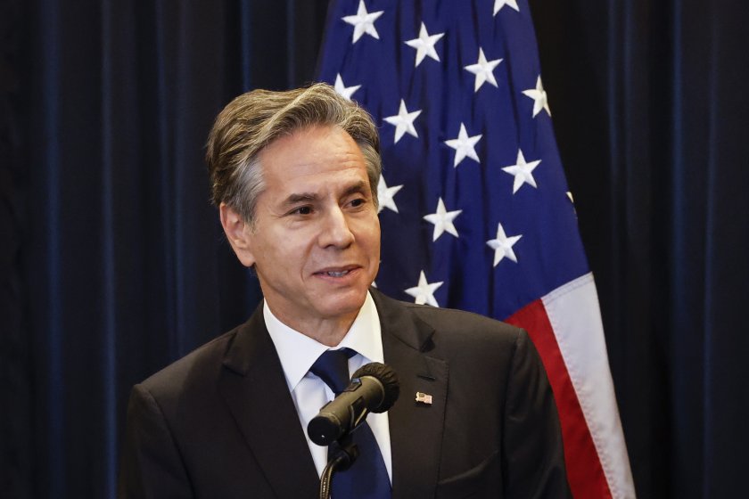 Американският държавен секретар Антъни Блинкен замина за Украйна. Страната е