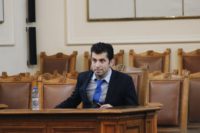 Премиерът Кирил Петков заяви от парламентарната трибуна, че България е