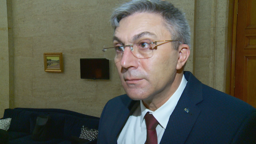 Лидерът на ДПС Мустафа Карадайъ изисква от вътрешния министър Бойко