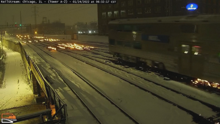 Това са кадри от жп гара в Чикаго, Илинойс. Температурите