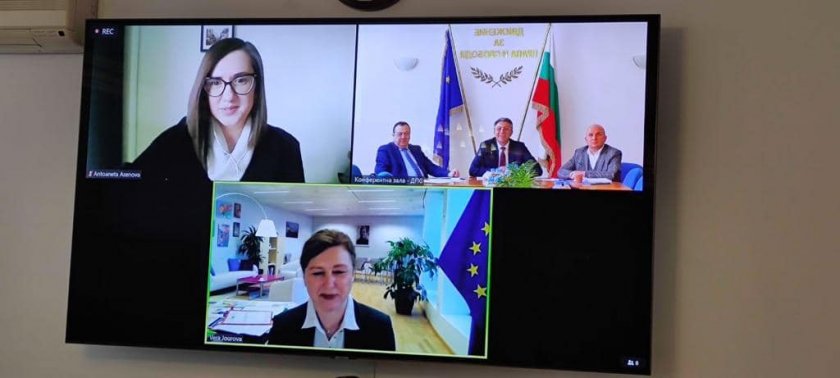 Карадайъ представи пред Вера Юрова подготвените от ДПС промени в Конституцията