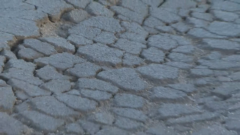 Жители на село Равно поле и община Елин Пелин сигнализират