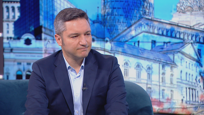 Кристиан Вигенин: Дългът, който се взима, е изцяло насочен към инвестиционните разходи