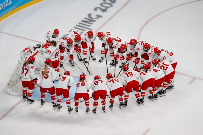 хокеистките канада победиха русия мач игран маски