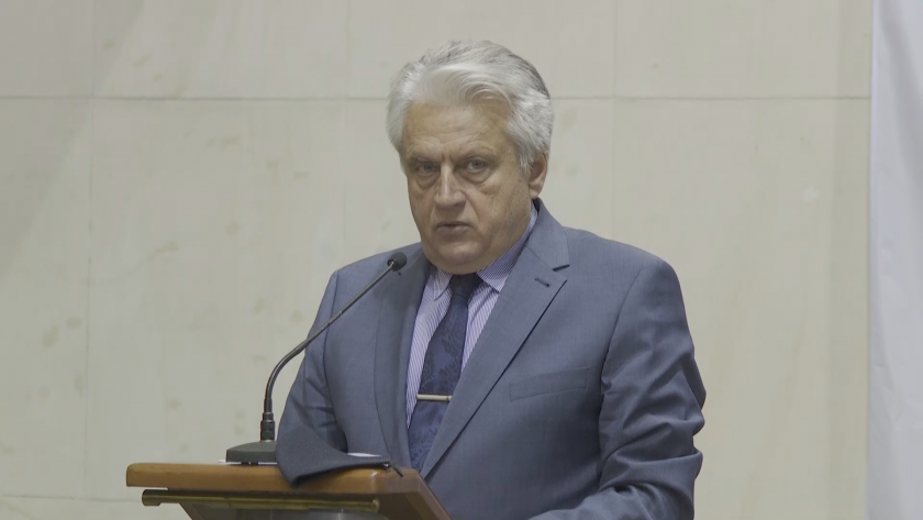 Твърде рано е да се каже дали има чадър върху