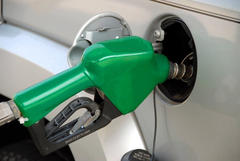 Осезаемото покачване на цените на горивата през последния месец засега