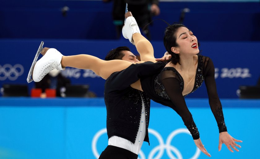 китайската спортна двойка поведе фигурното пързаляне пекин