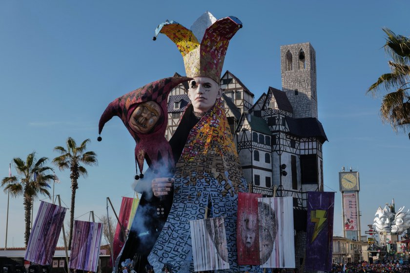В италианския град Виареджо започна прочутия карнавал, който провежда в