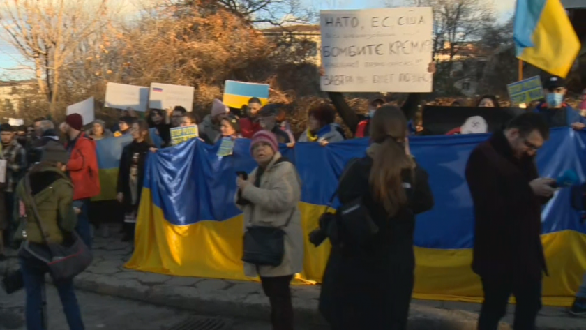 Протест пред Руското посолство в София този следобед.На протеста няма