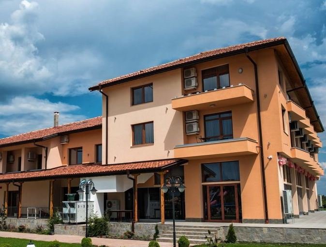 27 са бежанците от Украйна, които са настанени в хотели