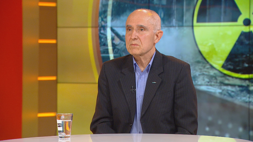 Пиенето на йод в момента не е нужно. Първо не