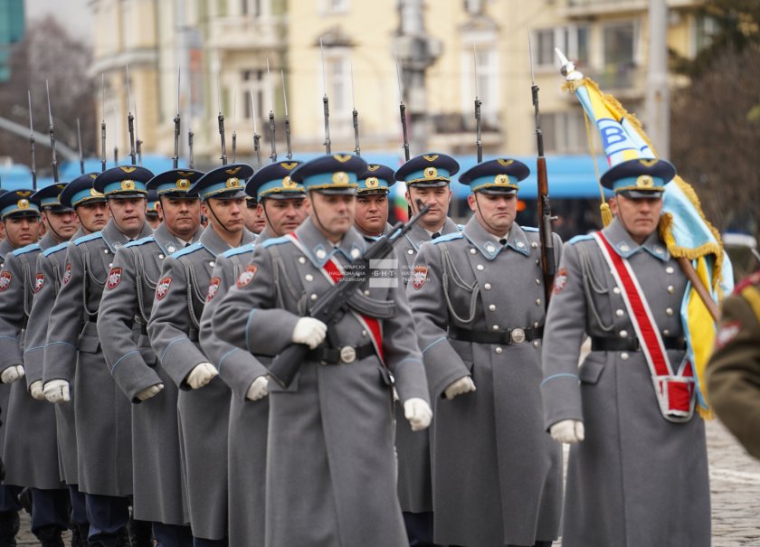 БНТ излъчва на живо в ефира си военния ритуал по