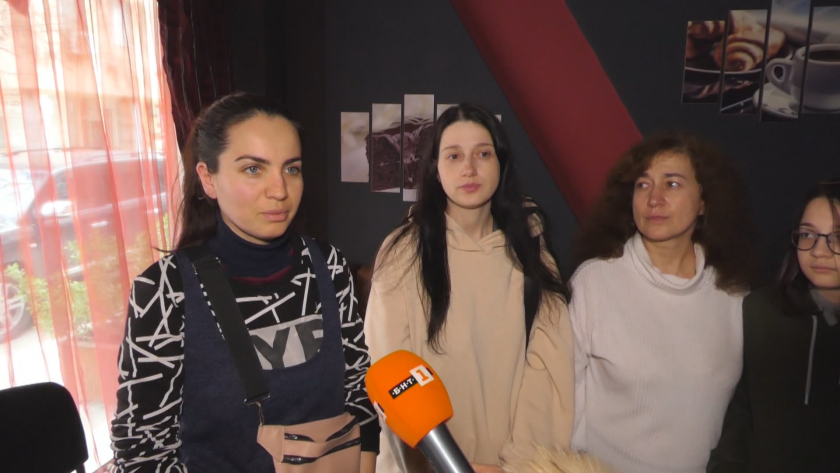 Във Видин посрещнаха 2 автобуса с бежанци от Украйна