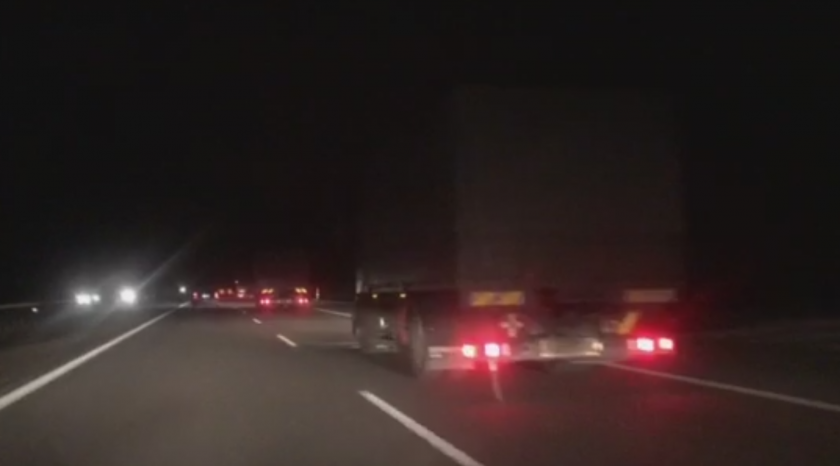 От нашите пратеници: Километричен военен конвой пътува в Полша към границата с Украйна