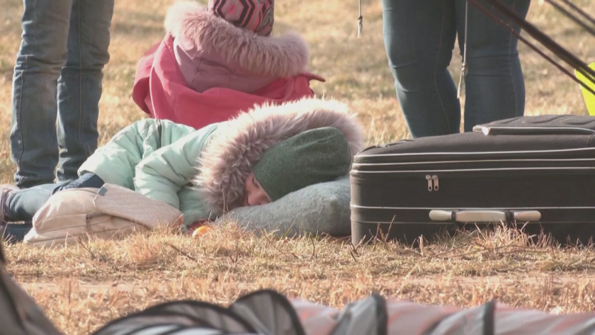 Войната има различни лица. За едната страна и за другата.