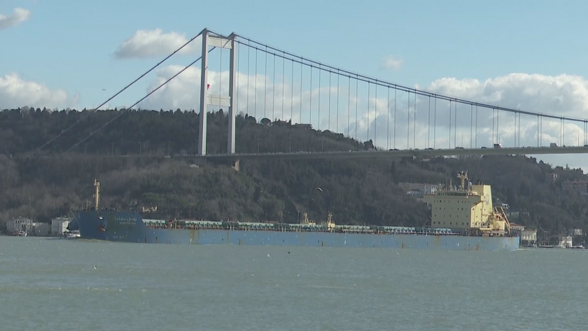 Корабът Рожен на Българския морски флот продължава да е блокиран