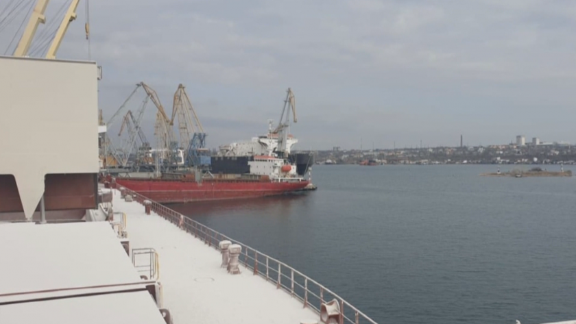 Товарните кораби „Рожен“ и “Царевна” са блокирани на украински пристанища.