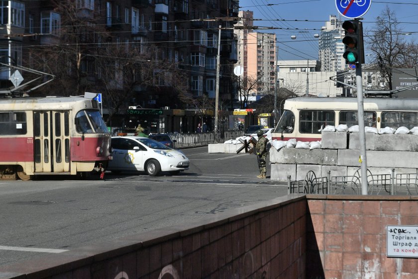 Снимка: Отново въвеждат комендантски час в Киев