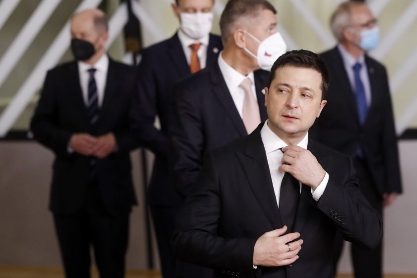 Снимка: Премиерите на Чехия, Словакия и Полша заминават за Киев за среща със Зеленски