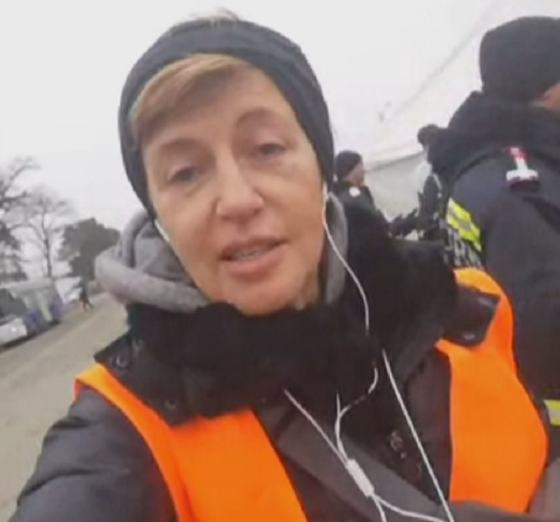 Между 3000 и 4000 души дневно преминават границата на Украйна