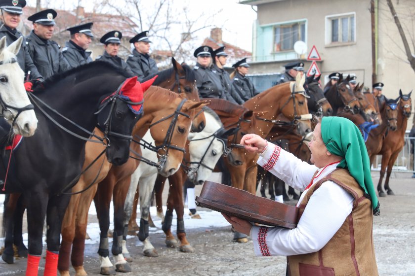 Днес е Тодоровден - един от първите празници, предвещаващи пролетта.