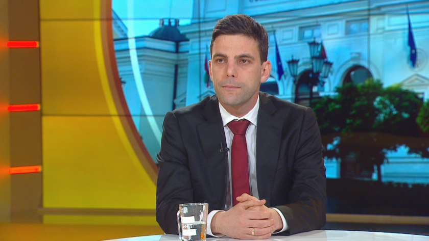 Никола Минчев: Някои кръгове използват близостта на войната за политически цели