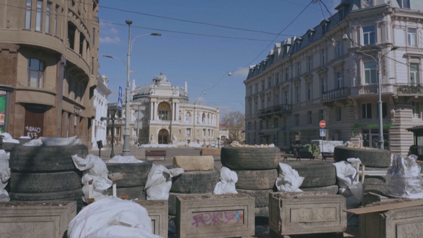 В Одеса украинските войници успяват да удържат руските нападения. Въпреки