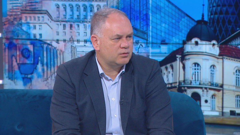 Финансистът и бивш депутат от левицата Георги Кадиев бе привикан