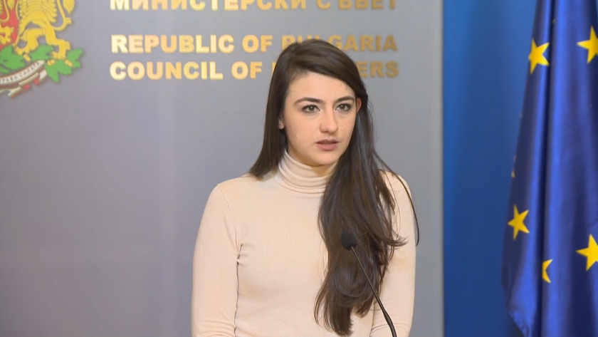 Говорителят на правителството Лена Бориславова даде брифинг в Министерския съвет.