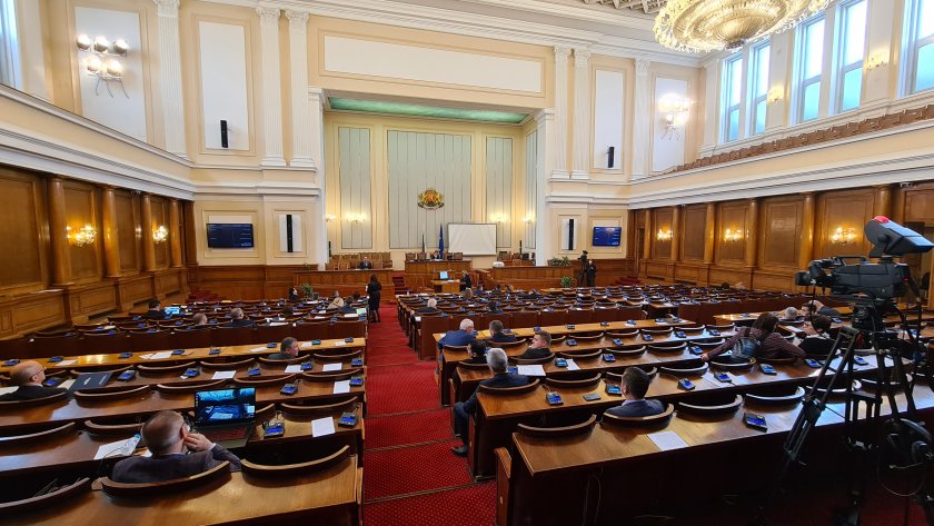 Партиите в НС с оценки за първите 100 дни от кабинета на Кирил Петков