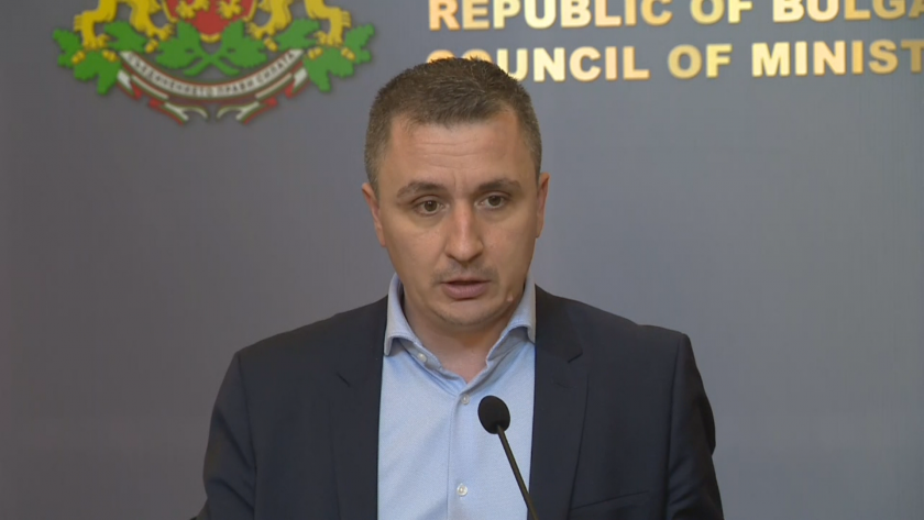 В Министерския съвет се провежда извънреден брифинг във връзка с